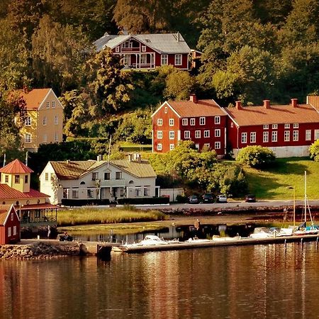 Gustafsbergs Badhotell&Vandrarhem Uddevalla Exteriör bild