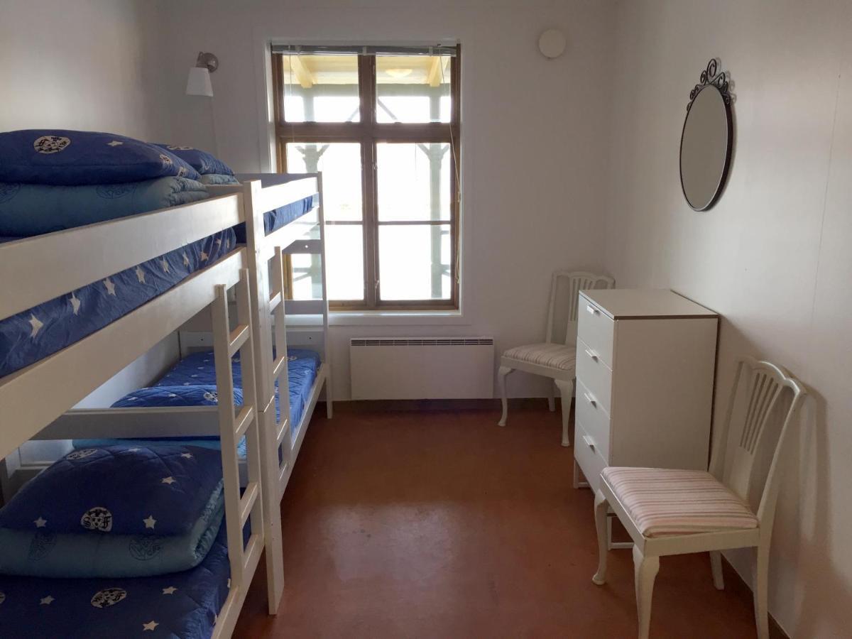 Gustafsbergs Badhotell&Vandrarhem Uddevalla Exteriör bild