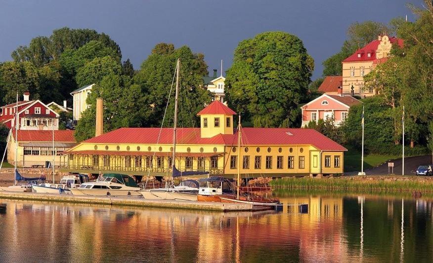 Gustafsbergs Badhotell&Vandrarhem Uddevalla Exteriör bild