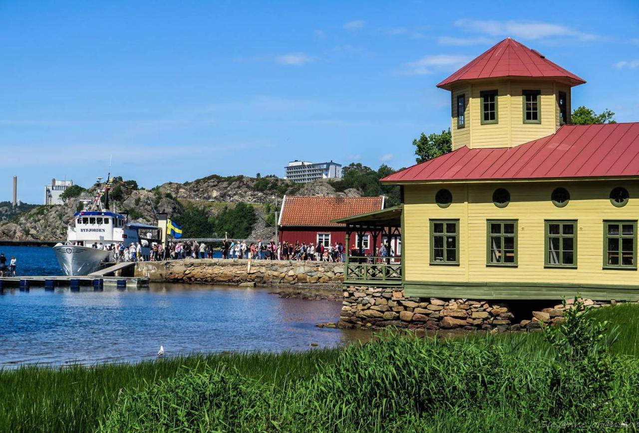 Gustafsbergs Badhotell&Vandrarhem Uddevalla Exteriör bild