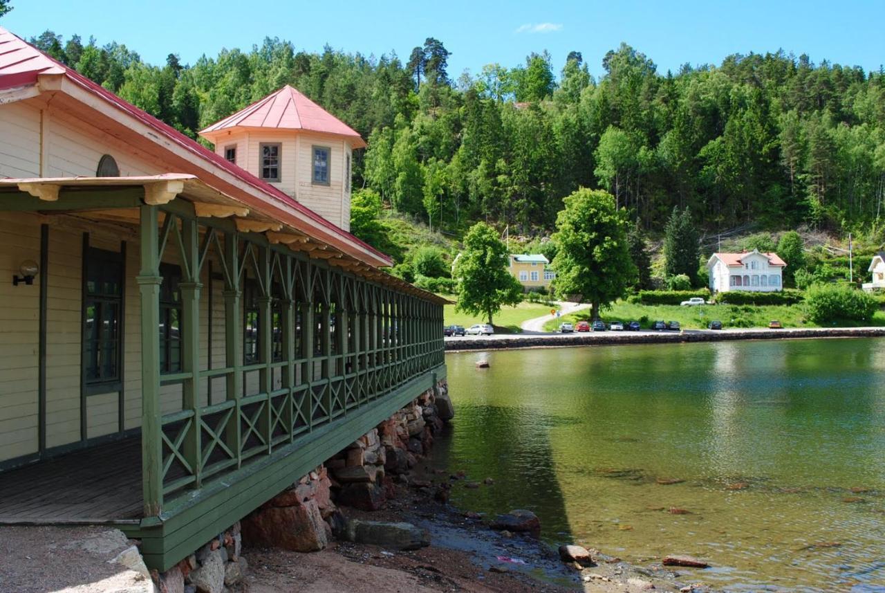 Gustafsbergs Badhotell&Vandrarhem Uddevalla Exteriör bild